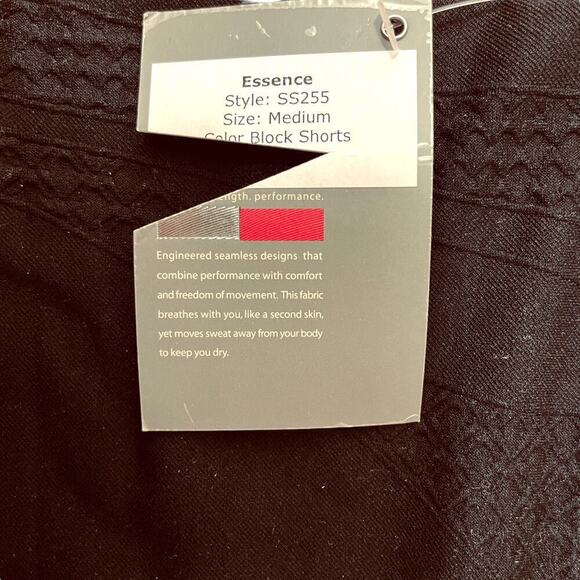 Nux Women's Shorts Size Medium Essence Color Block Aqua Black Activewear NWT - Picture 4 of 6